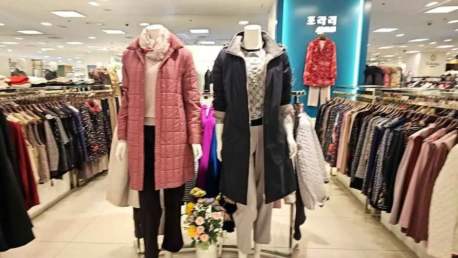 Pollari – Newcore Outlets Pyeongchon Branch [Tax Refund Shop](포라리 뉴코아아울렛 평촌점)