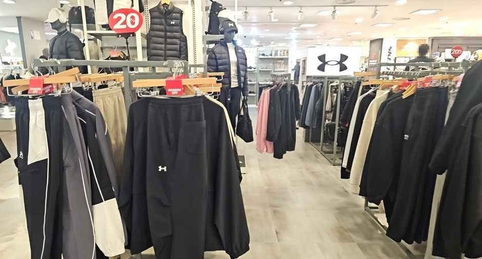 Under Armour – Newcore Outlets Pyeongchon Branch [Tax Refund Shop](언더아머 뉴코아아울렛 평촌점)