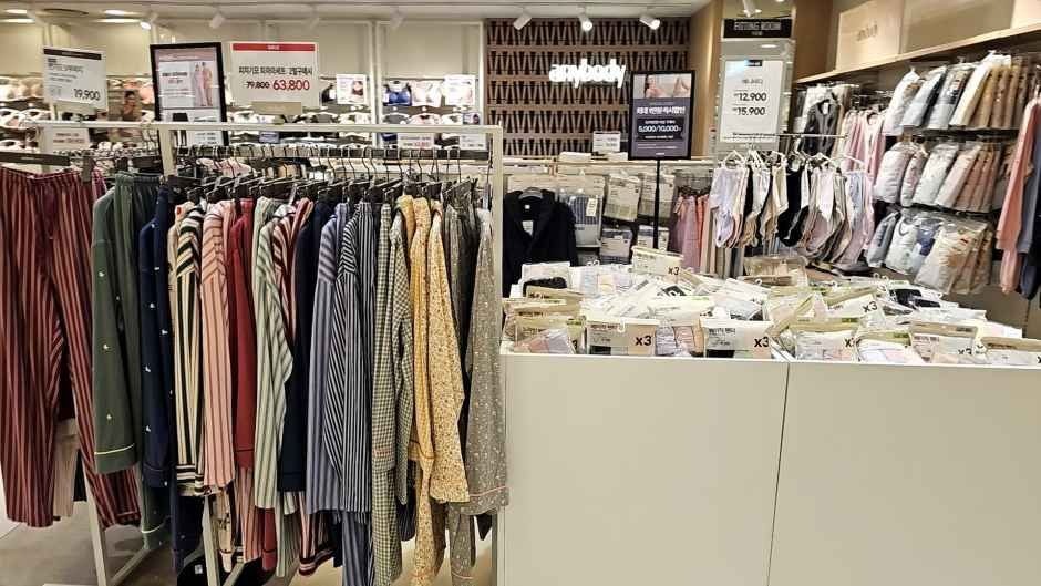 ANYBODY – Newcore Outlets Pyeongchon Branch [Tax Refund Shop](애니바디 뉴코아아울렛 평촌점)