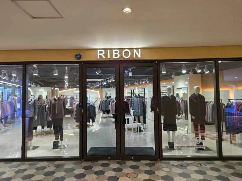 Ribon – Lotte Premium Outlets Giheung Branch [Tax Refund Shop](리본 롯데프리미엄아울렛 기흥점)