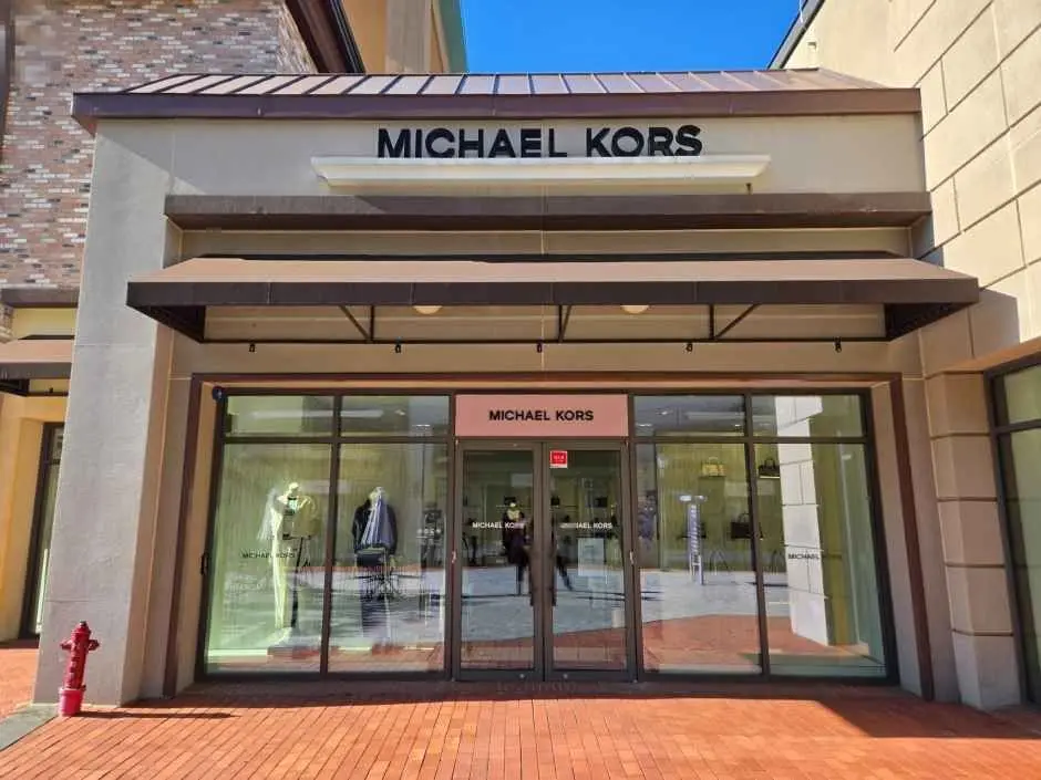 Michael Kors – Lotte Premium Outlets Giheung Branch [Tax Refund Shop](마이클코어스 롯데프리미엄아울렛 기흥점)