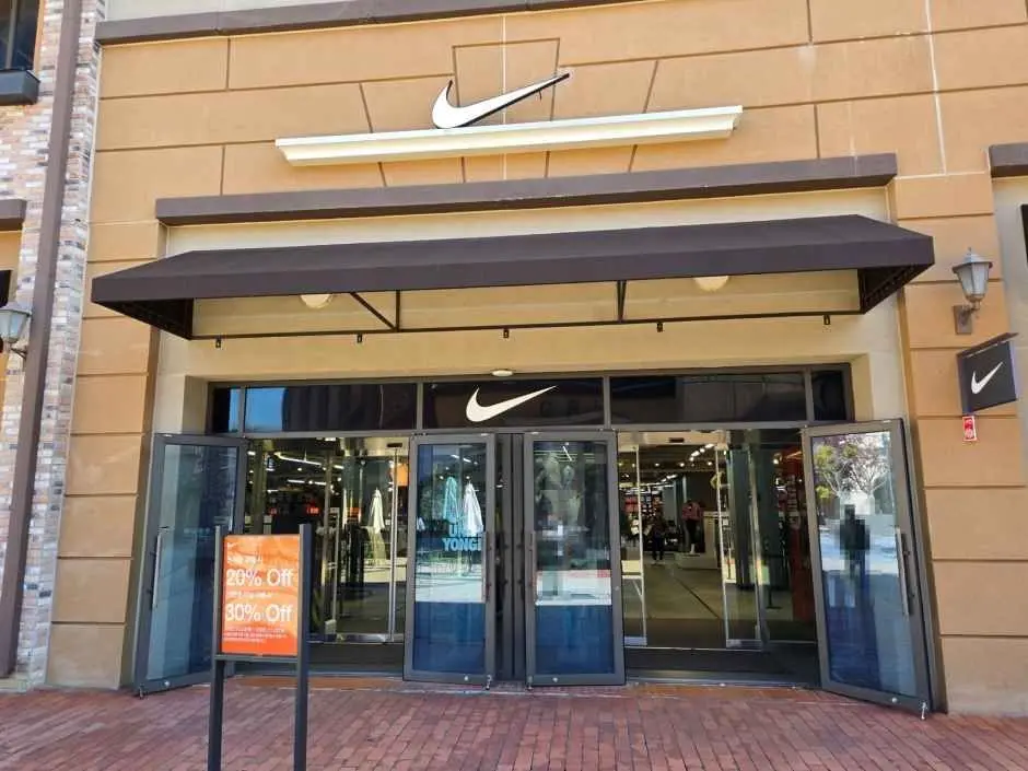 Nike – Lotte Premium Outlets Giheung Branch [Tax Refund Shop](나이키팩토리 롯데프리미엄아울렛 기흥점)