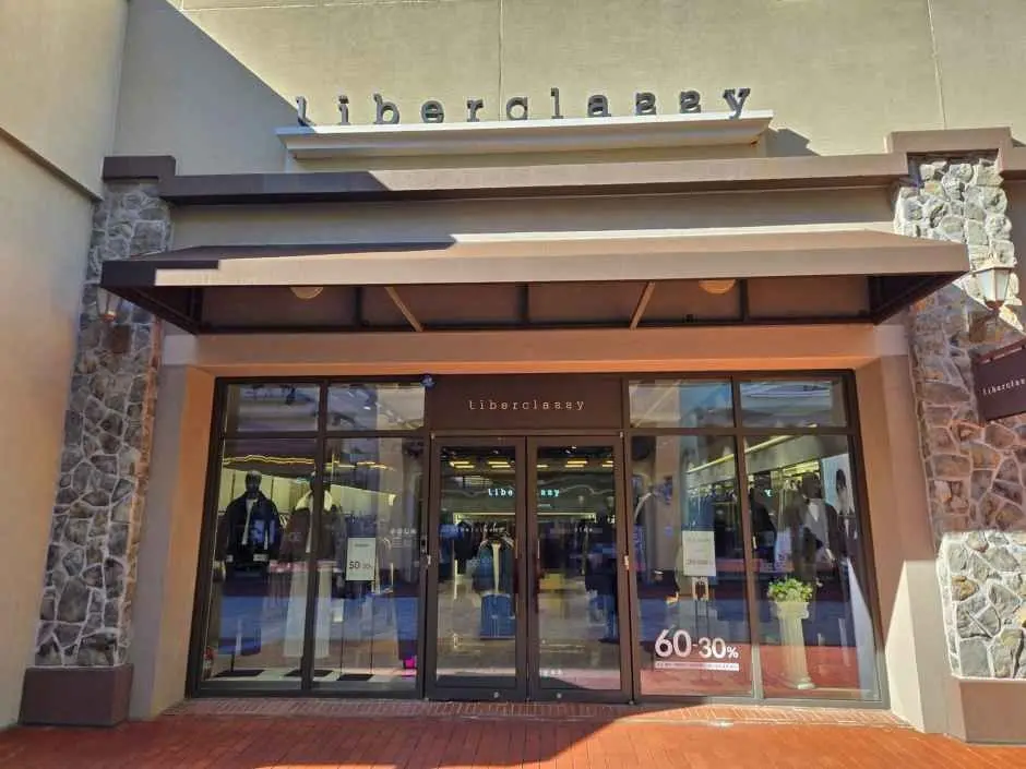 Liberclassy – Lotte Premium Outlets Giheung Branch [Tax Refund Shop](리버클래시 롯데프리미엄아울렛 기흥점)