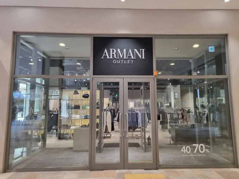 SI Armani UW – LOTTE Premium Outlets Icheon Branch [Tax Refund Shop](아르마니 롯데프리미엄아울렛 이천점)