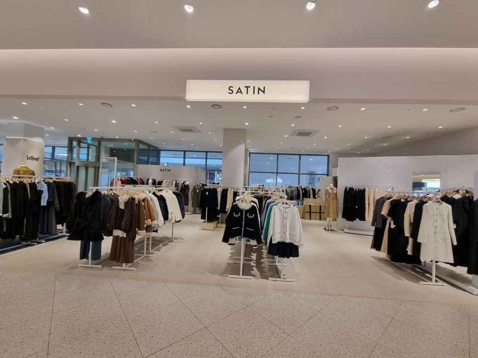 Satin – LOTTE Premium Outlets Icheon Branch [Tax Refund Shop](샤틴 롯데프리미엄아울렛 이천점)