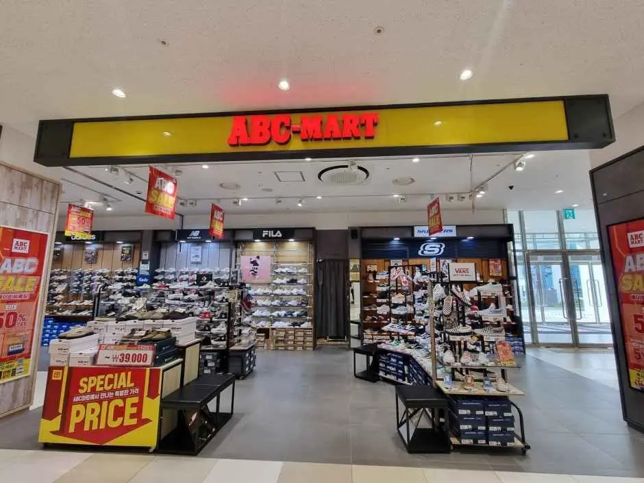 ABC-Mart – LOTTE Premium Outlets Icheon Branch [Tax Refund Shop](ABC마트 ST 롯데프리미엄아울렛 이천점)