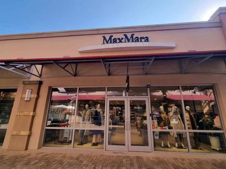 Maxkor Max Mara – Shinsegae Simon Premium Outlets Yeoju Branch [Tax Refund Shop](막스마라 신세계사이먼프리미엄아울렛 여주점)