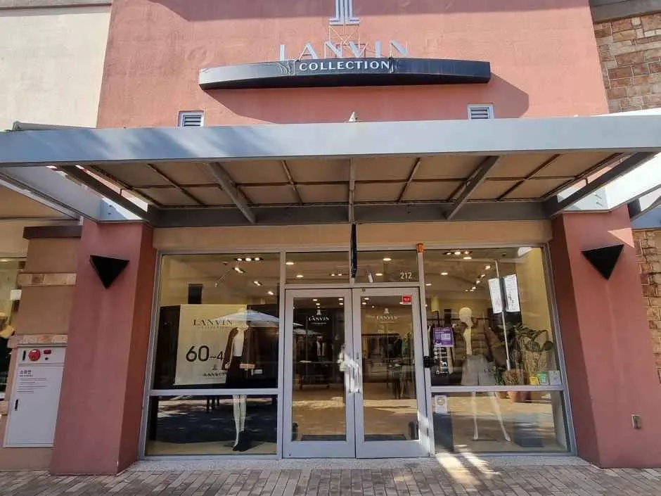THE HANDSOME LANVIN COLLECTION – Shinsegae Simon Premium Outlets Yeoju Branch [Tax Refund Shop](랑방컬렉션 신세계사이먼프리미엄아울렛 여주점)
