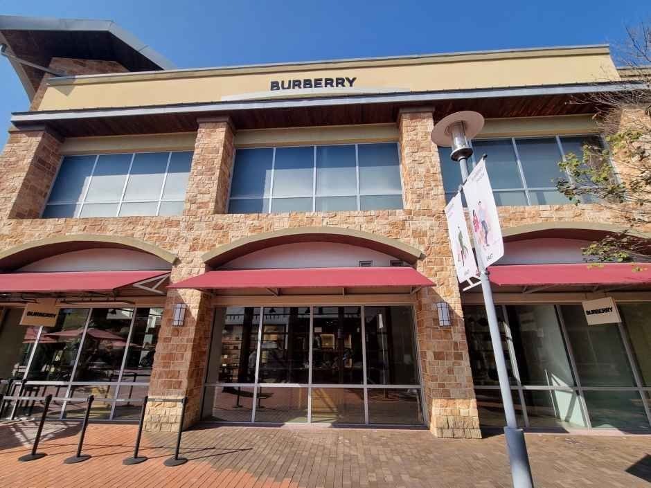 Burberry – Shinsegae Simon Premium Outlets Yeoju Branch [Tax Refund Shop](버버리 신세계사이먼프리미엄아울렛 여주점)