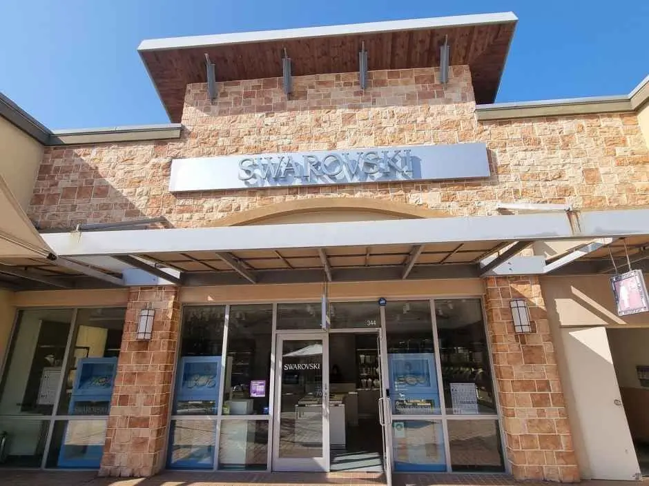 Swarovski – Shinsegae Simon Premium Outlets Yeoju Branch [Tax Refund Shop](스와로브스키 신세계사이먼프리미엄아울렛 여주점)