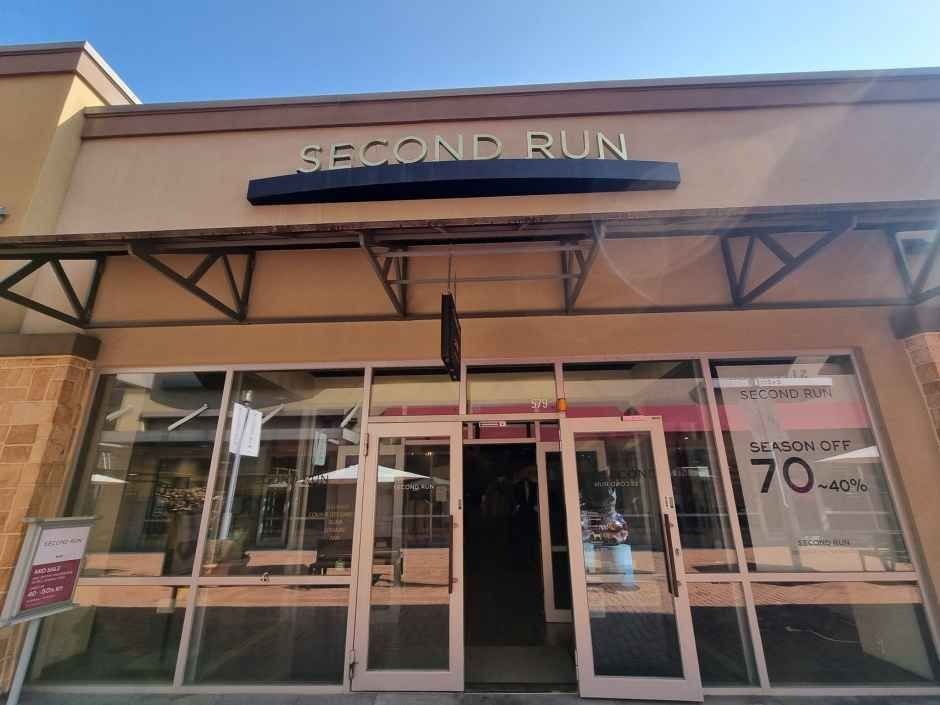 Second Run – Shinsegae Simon Premium Outlets Yeoju Branch [Tax Refund Shop](세컨드런 신세계사이먼프리미엄아울렛 여주점)