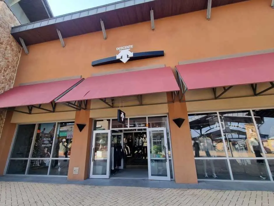 Descente – Shinsegae Simon Premium Outlets Yeoju Branch [Tax Refund Shop](데상트 신세계사이먼프리미엄아울렛 여주점)
