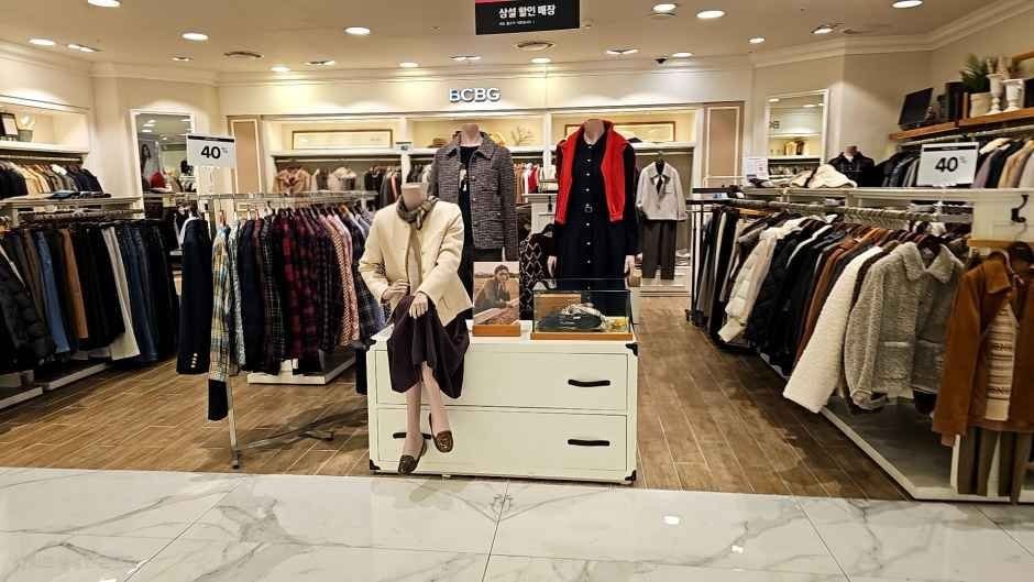 BCBG  – Newcore Outlets – Pyeongchon Branch [Tax Refund Shop](BCBG 뉴코아아울렛 평촌점)