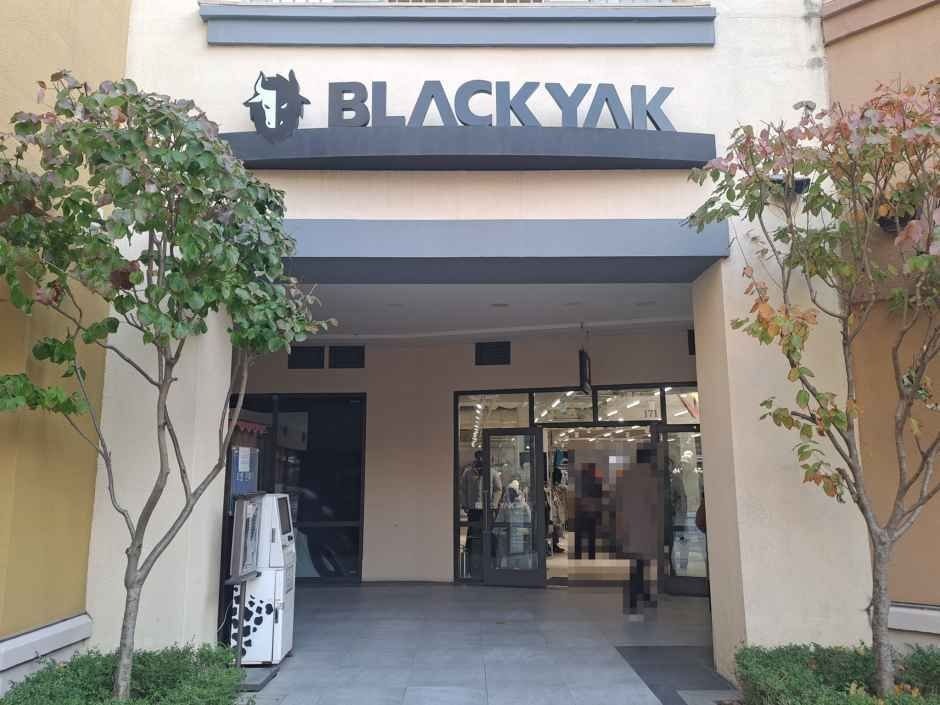 Black Yak – Shinsegae Simon Premium Outlets Paju Branch [Tax Refund Shop](블랙야크 신세계사이먼프리미엄아울렛 파주점)