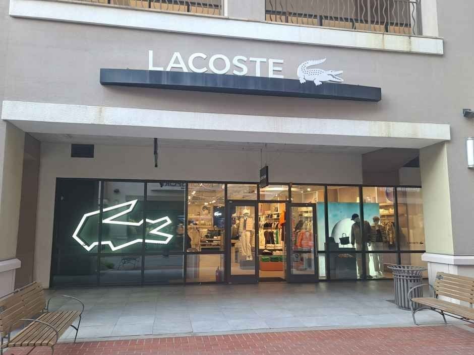 Dongil Lacoste – Shinsegae Simon Premium Outlets Paju Branch [Tax Refund Shop](라코스테 신세계사이먼프리미엄아울렛 파주점)
