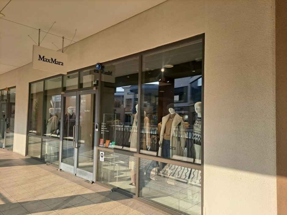 Maxkor Max Mara – Shinsegae Simon Premium Outlets Paju Branch [Tax Refund Shop](막스마라 신세계사이먼프리미엄아울렛 파주점)