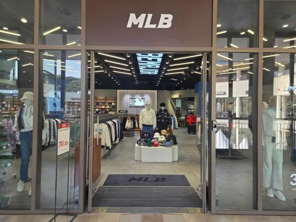 MLB – Lotte Outlets Buyeo Branch [Tax Refund Shop](MLB 롯데아울렛 부여점)