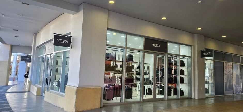 Tumi – Lotte Premium Outlets Gimhae Branch [Tax Refund Shop](투미 롯데프리미엄아울렛 김해점)