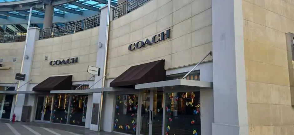Coach – Lotte Premium Outlets Gimhae Branch [Tax Refund Shop](코치 롯데프리미엄아울렛 김해점)