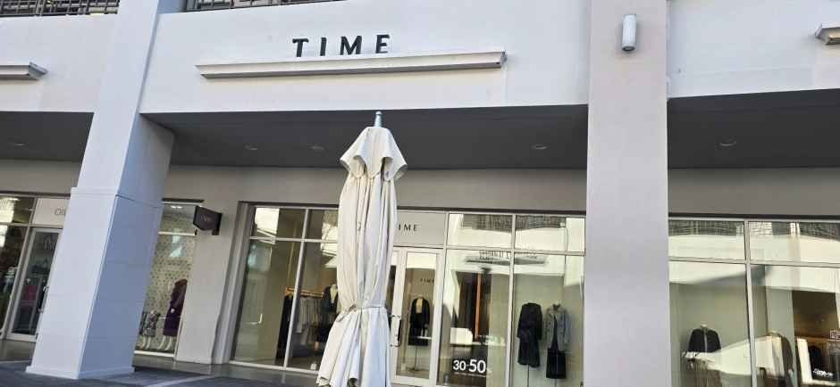 Time – Lotte Premium Outlets Gimhae Branch [Tax Refund Shop](타임 롯데프리미엄아울렛 김해점)