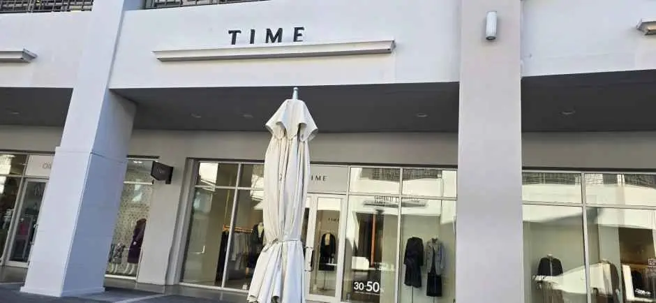 Time – Lotte Premium Outlets Gimhae Branch [Tax Refund Shop](타임 롯데프리미엄아울렛 김해점)
