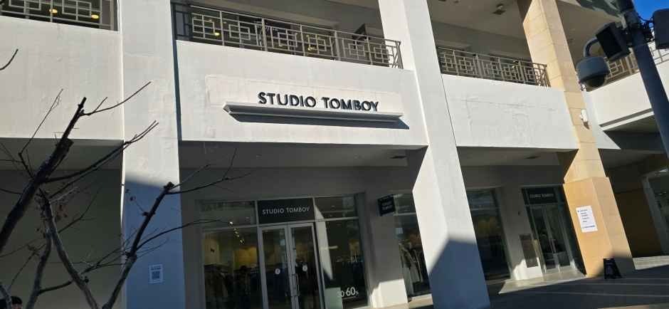 Tomboy – Lotte Premium Outlets Gimhae Branch [Tax Refund Shop](스튜디오톰보이 롯데프리미엄아울렛 김해점)