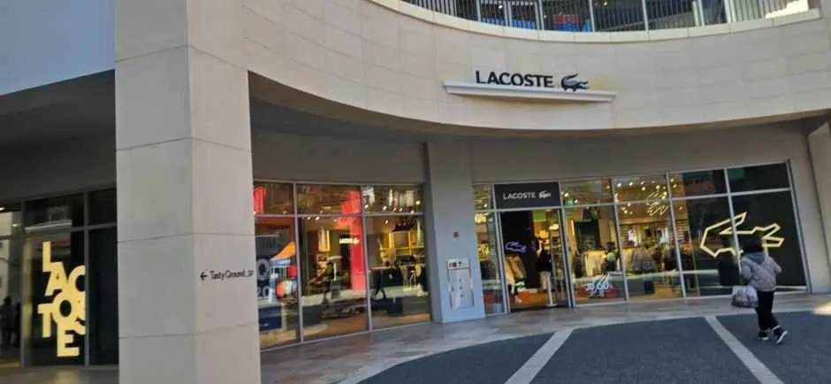 Lacoste – Lotte Premium Outlets Gimhae Branch [Tax Refund Shop](라코스테 롯데프리미엄아울렛 김해점)