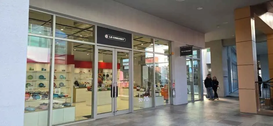 Le Creuset – Lotte Premium Outlets Gimhae Branch [Tax Refund Shop](르크루제 롯데프리미엄아울렛 김해점)
