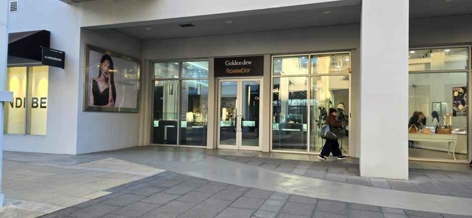 Golden Dew – Lotte Premium Outlets Gimhae Branch [Tax Refund Shop](골든듀 롯데프리미엄아울렛 김해점)