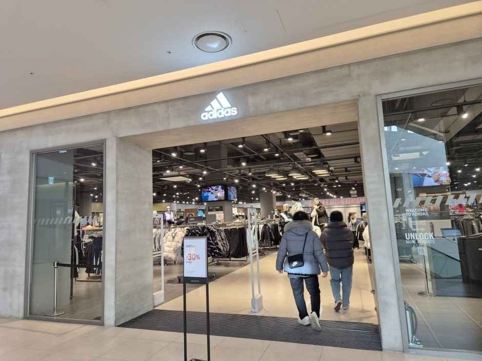 Adidas – Hyundai Premium Outlets Daejeon Branch [Tax Refund Shop] (아디다스 현대프리미엄아울렛 대전점)