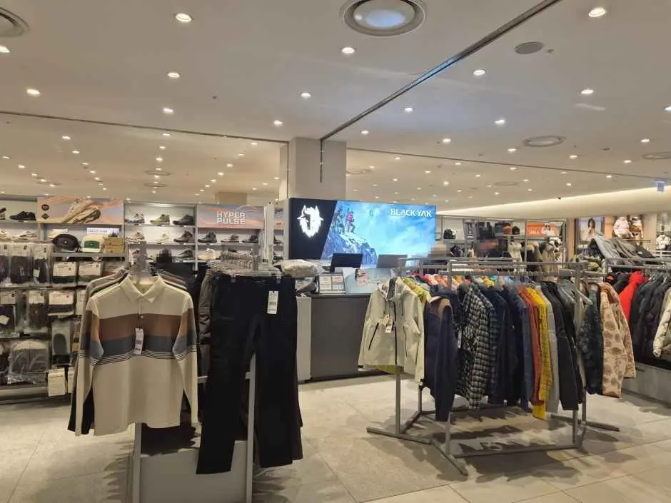 Black Yak –  LOTTE Outletss Cheongju Branch [Tax Refund Shop] (블랙야크 롯데아울렛 청주점)