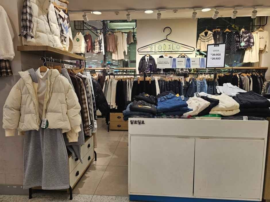 ILoDILo – Newcore Outlets Pyeongchon Branch [Tax Refund Shop](일로딜로 뉴코아아울렛 평촌점)