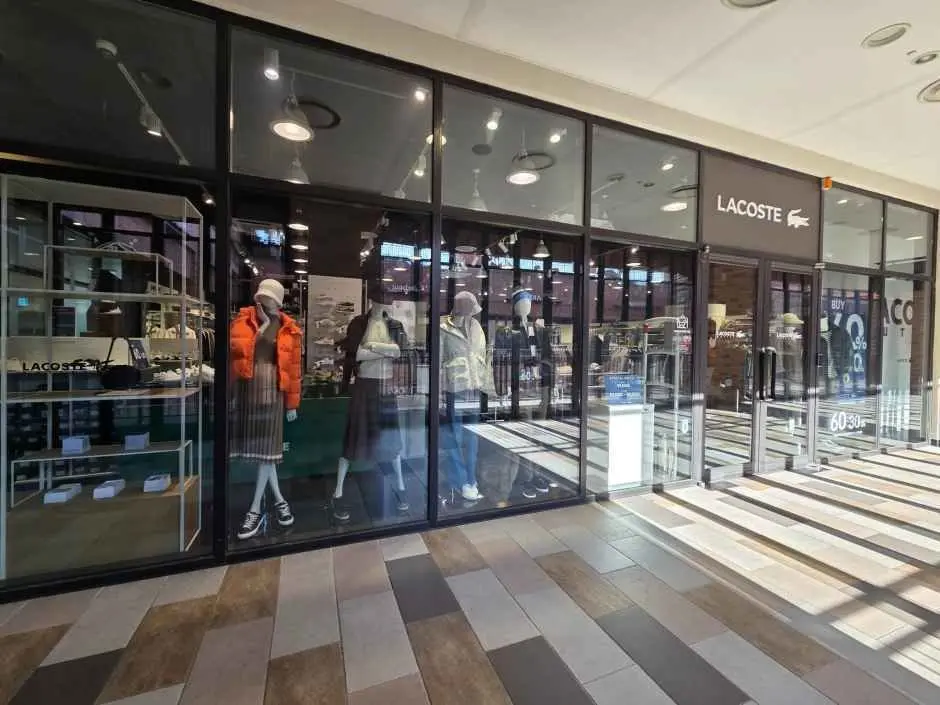 Dongil Lacoste – LOTTE Premium Outlets Paju Branch [Tax Refund Shop](라코스테 롯데프리미엄아울렛 파주점)