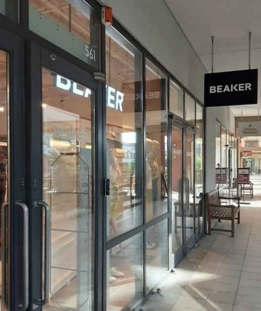 Beaker – Shinsegae Simon Premium Outlets Paju Branch [Tax Refund Shop](비이커 신세계사이먼프리미엄아울렛 파주점)