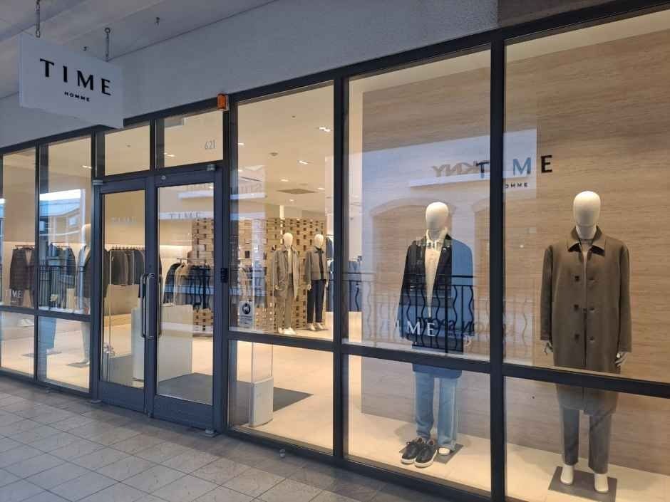 THE HANDSOME TIME – Shinsegae Simon Premium Outlets Paju Branch [Tax Refund Shop](타임 신세계사이먼프리미엄아울렛 파주점)