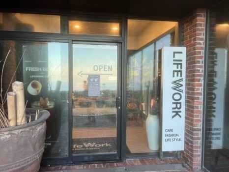 Life Work – Shinsegae Simon Premium Outlet Jeju Branch [Tax Refund Shop] (라이프워크 신세계사이먼프리미엄 아울렛 제주점)