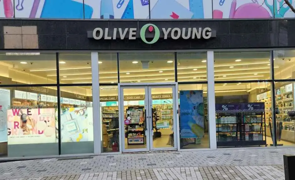 Olive Young – Goyang Hyangdong Branch [Tax Refund Shop](올리브영 고양향동점)