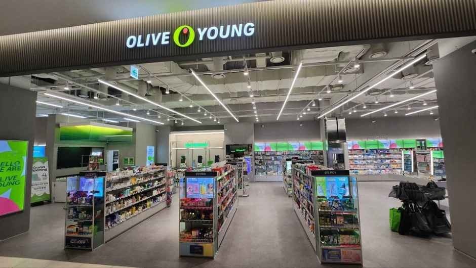 Olive Young – AK Plaza Gwangmyeong Branch [Tax Refund Shop](올리브영 AK플라자 광명점)