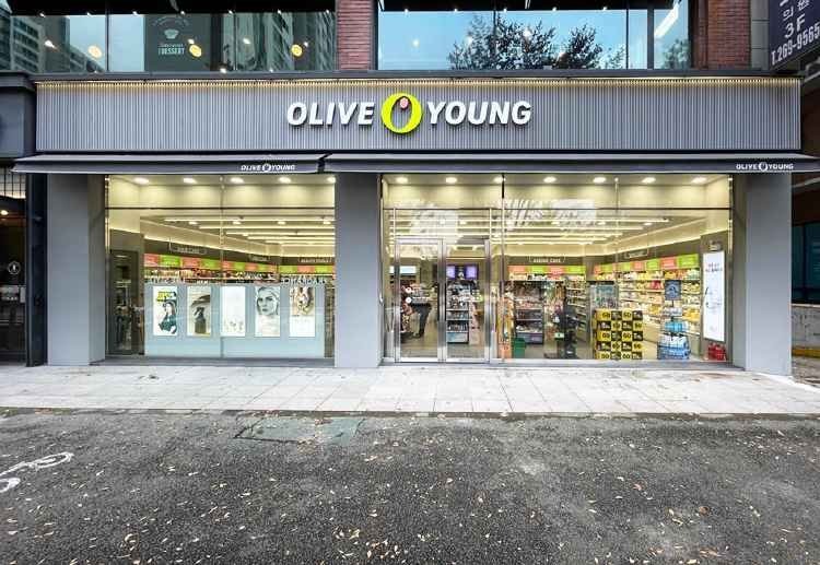 Olive Young – Suwon Cheoncheon Branch [Tax Refund Shop](올리브영 수원천천점)