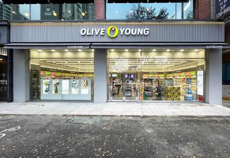 Olive Young – Suwon Cheoncheon Branch [Tax Refund Shop](올리브영 수원천천점)