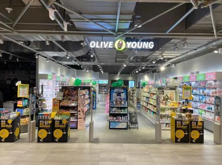 Olive Young – AK PLAZA AK TOWN Store Branch [Tax Refund Shop](올리브영 수원AK역사점)
