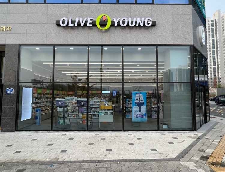 Olive Young – Pyeongtaek Dongsak Branch [Tax Refund Shop](올리브영 평택동삭점)