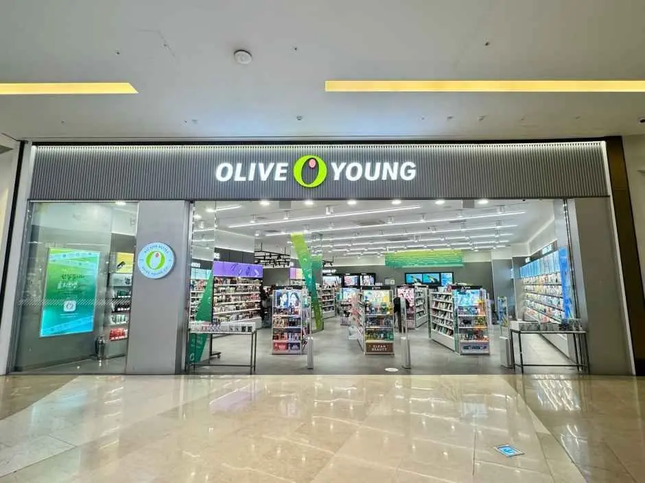 Olive Young – Starfield Hanam Branch [Tax Refund Shop](올리브영 스타필드 하남점)