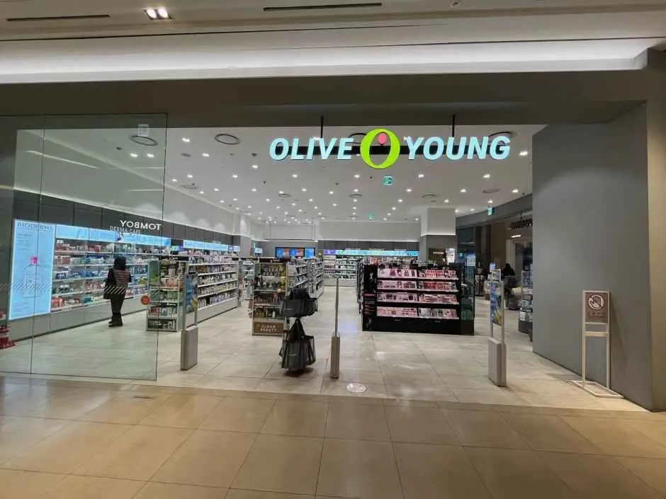 Olive Young – Starfield City Wirye Branch [Tax Refund Shop](올리브영 스타필드 시티 위례점)
