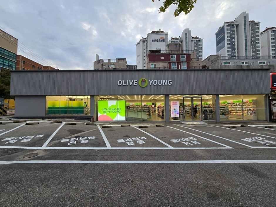 Olive Young – Hwaseong Branch [Tax Refund Shop](올리브영 화성봉담점)