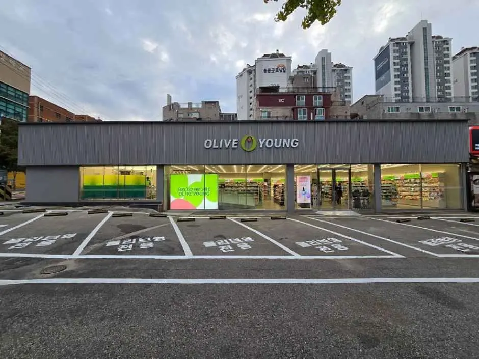 Olive Young – Hwaseong Branch [Tax Refund Shop](올리브영 화성봉담점)