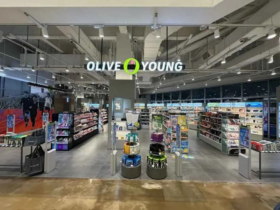 Olive Young LOTTE Mall Jinju Branch [Tax Refund Shop](올리브영 롯데몰진주점)
