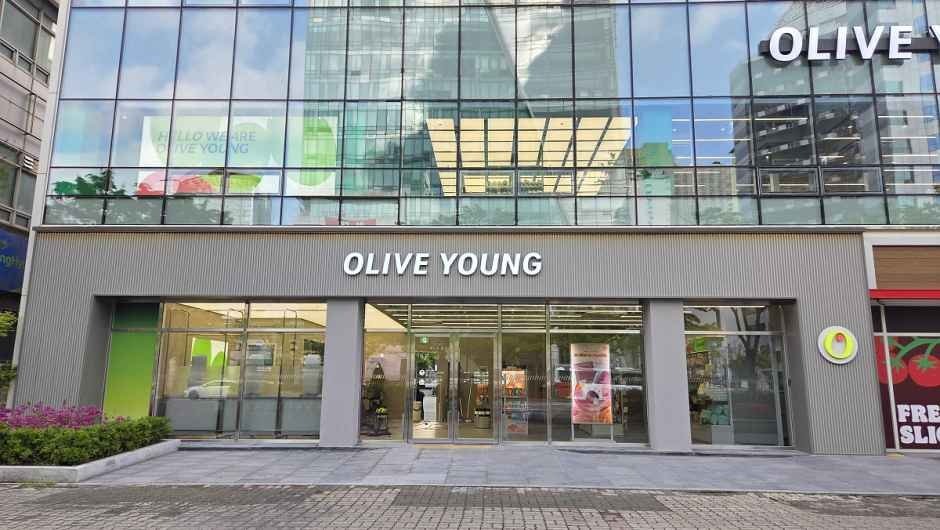 Olive Young Gwangju Sangmu City Hall Branch [Tax Refund Shop](올리브영 광주상무시청점)