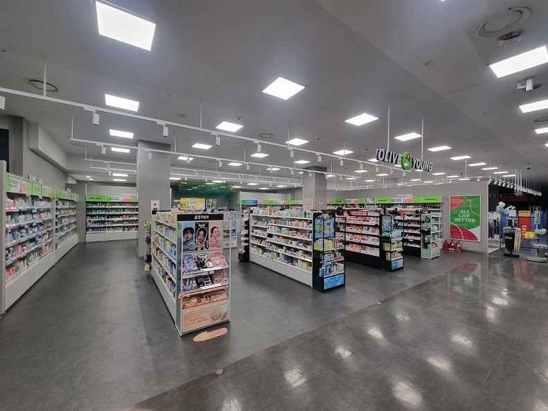 Olive Young – Homeplus Ganseok Branch [Tax Refund Shop](올리브영 홈플러스 간석점)