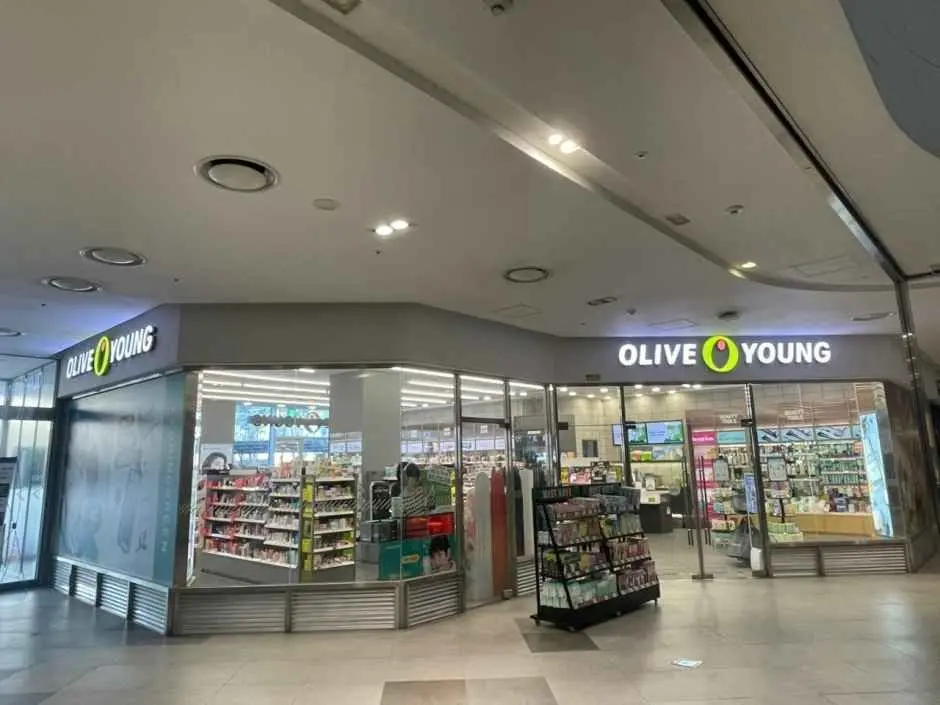 Olive Young – Cheongna Square7 Branch [Tax Refund Shop](올리브영 청라스퀘어세븐점)
